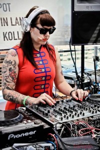 DJ-miss_kittin-2